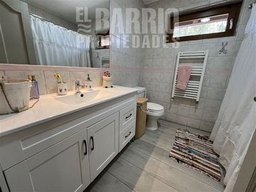 Casa en Venta en Chicureo / Piedra Roja