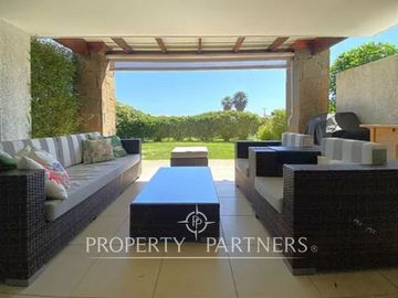 Comodo departamento en primer piso en Marbella
