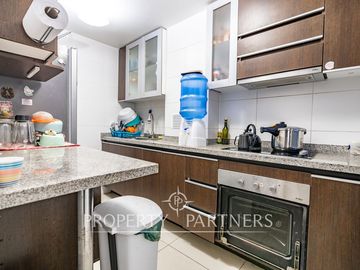 Excelente  Duplex en Primera Línea