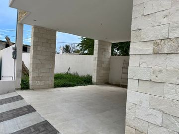 CASA EN VENTA UBICADA EN COLONIA AMPLIACION UNIDAD NACIONAL,CONJUNTO DE 5 CASAS