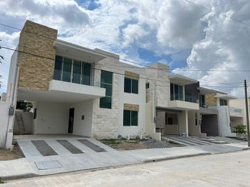 CASA EN VENTA UBICADA EN COLONIA AMPLIACION UNIDAD NACIONAL,CONJUNTO DE 5 CASAS
