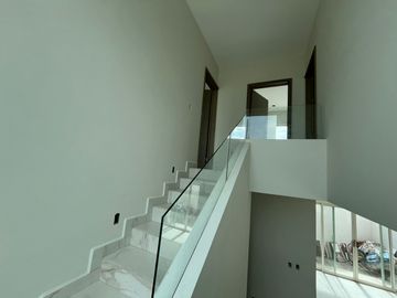 CASA EN VENTA UBICADA EN COLONIA AMPLIACION UNIDAD NACIONAL,CONJUNTO DE 5 CASAS