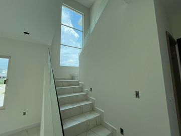 CASA EN VENTA UBICADA EN COLONIA AMPLIACION UNIDAD NACIONAL,CONJUNTO DE 5 CASAS