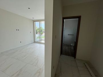 CASA EN VENTA UBICADA EN COLONIA AMPLIACION UNIDAD NACIONAL,CONJUNTO DE 5 CASAS
