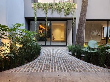 Vibrante Casa en venta en Jardines del  Pedregal