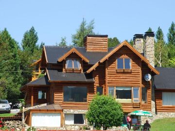 VENTA CASA HOSTERIA EN LAGO LOLOG - SAN MARTIN DE LOS ANDES