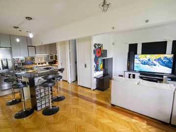Departamento de 3 ambientes en dúplex en venta, en Vicente López.