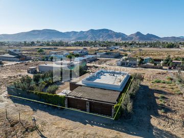 EXCLUSIVA RESIDENCIA  EN EL PORVENIR, LISTA PARA HABITAR