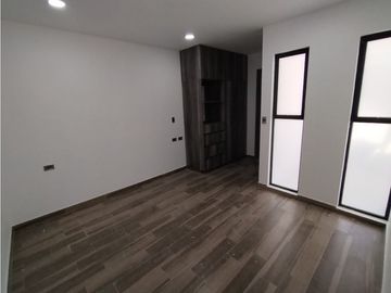 Casa En Venta De 1 Nivel En Parque Aguascalientes Lomas De Angelopolis