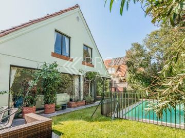 El Huinganal - Pie Andino/El Peumo - Lo Barnechea - Casa - Venta