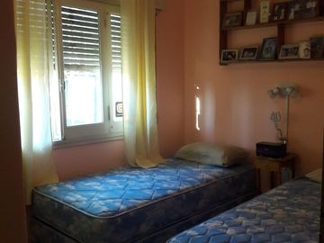 VENTA Casa en 2 Plantas de 3 Dormitorios (B° Belgrano)