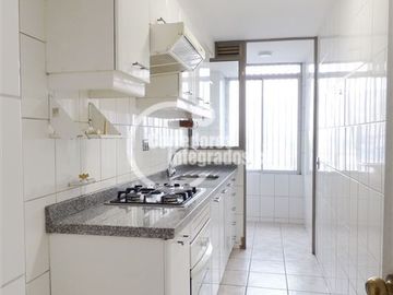 Departamento en Venta en Barrio Bellavista / Cercano a metro Bellas Artes