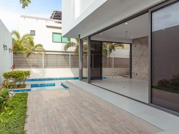 CASA EN VENTA EN NUEVO VALLARTA