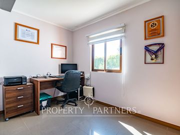 Preciosa casa estilo mediterranea en Condominio de Cerro Grande