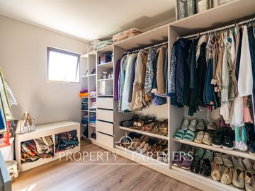 Preciosa casa estilo mediterranea en Condominio de Cerro Grande