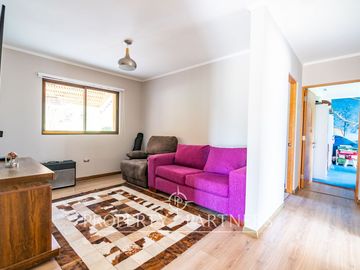 Preciosa casa estilo mediterranea en Condominio de Cerro Grande