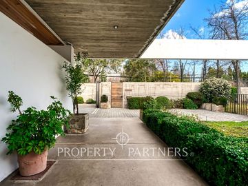 Espectacular casa en San Damián con gran jardín.