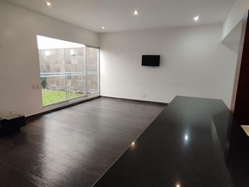 Venta de hermoso Triplex en excelente zona de San Isidro