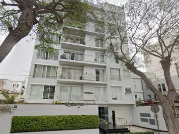 Venta de hermoso Triplex en excelente zona de San Isidro