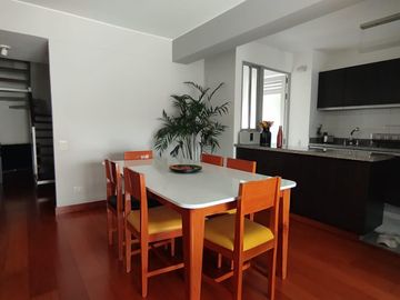 Venta de hermoso Triplex en excelente zona de San Isidro