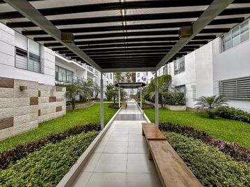 Venta moderno dpto en el Golf Los Inkas - Surco (ref: Cerros de Camacho)