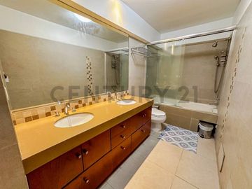 Venta moderno dpto en el Golf Los Inkas - Surco (ref: Cerros de Camacho)