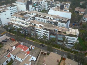 Venta moderno dpto en el Golf Los Inkas - Surco (ref: Cerros de Camacho)