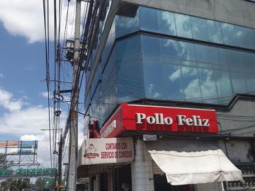 Locales en renta para uso de oficina en tercer piso