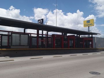 Locales en renta para uso de oficina en tercer piso