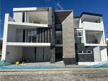 Casa En Venta Parque Cascatta