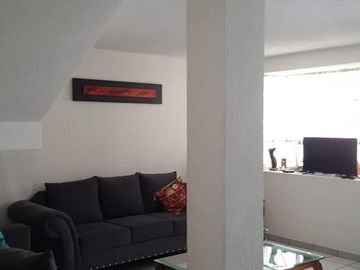 Se Vende Casa en LOMAS DE QUERETARO con Gran Ubicación, de Oportunidad!