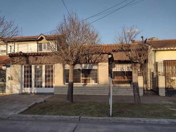 Chalet en venta en Moron Sur
