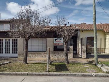 Chalet en venta en Moron Sur