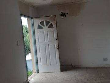 Departamento Tipo Casa en venta en Moron Centro