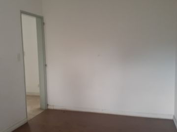 Departamento Tipo Casa en venta en Moron Centro