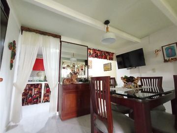 SE VENDE CASA EN VILLA DEL PRADO