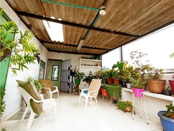 SE VENDE CASA EN VILLA DEL PRADO