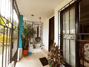SE VENDE CASA EN VILLA DEL PRADO