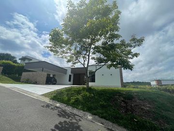 VENTA de CASAS en PEREIRA