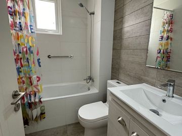 Vende Impecable Departamento Sin Uso de 2D/2B, Concón