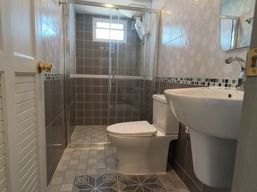 3 Bedroom Townhouse for sale at Tharntong 2
