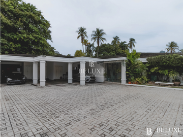 VENDO CASA CON PISCINA PRIVADA EN ALTOS DEL GOLF  (9)