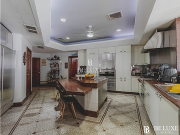 VENDO CASA CON PISCINA PRIVADA EN ALTOS DEL GOLF  (9)