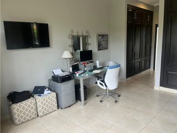 Venta de casa en Costa del Este (Antigua) GTA