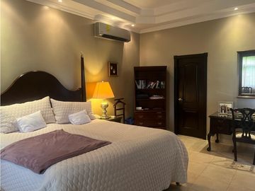 Venta de casa en Costa del Este (Antigua) GTA