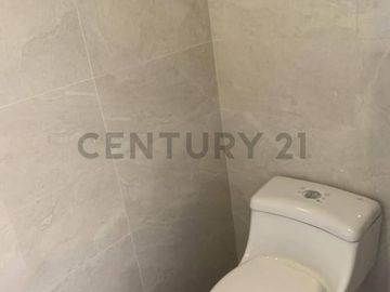 Venta espectacular suite cerca Universidad