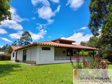 Casa-Finca en Venta Ubicado en EL CARMEN DE VIBORAL Codigo 1640