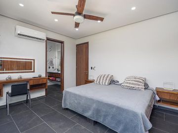 Moderno condominio en Puerto Vallarta