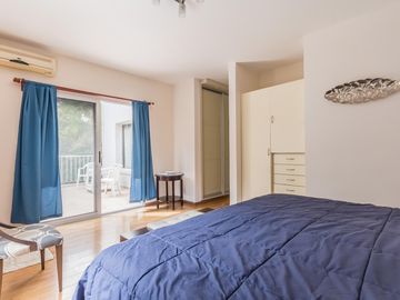 Casa en  venta en Boat Center , 3 dormitorios, piscina, quincho, cochera y amplio parque con amarra