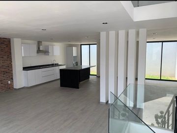 Venta Casa de Autor Nueva Altus, Aqua II, Lago Esmeralda, Atizapan